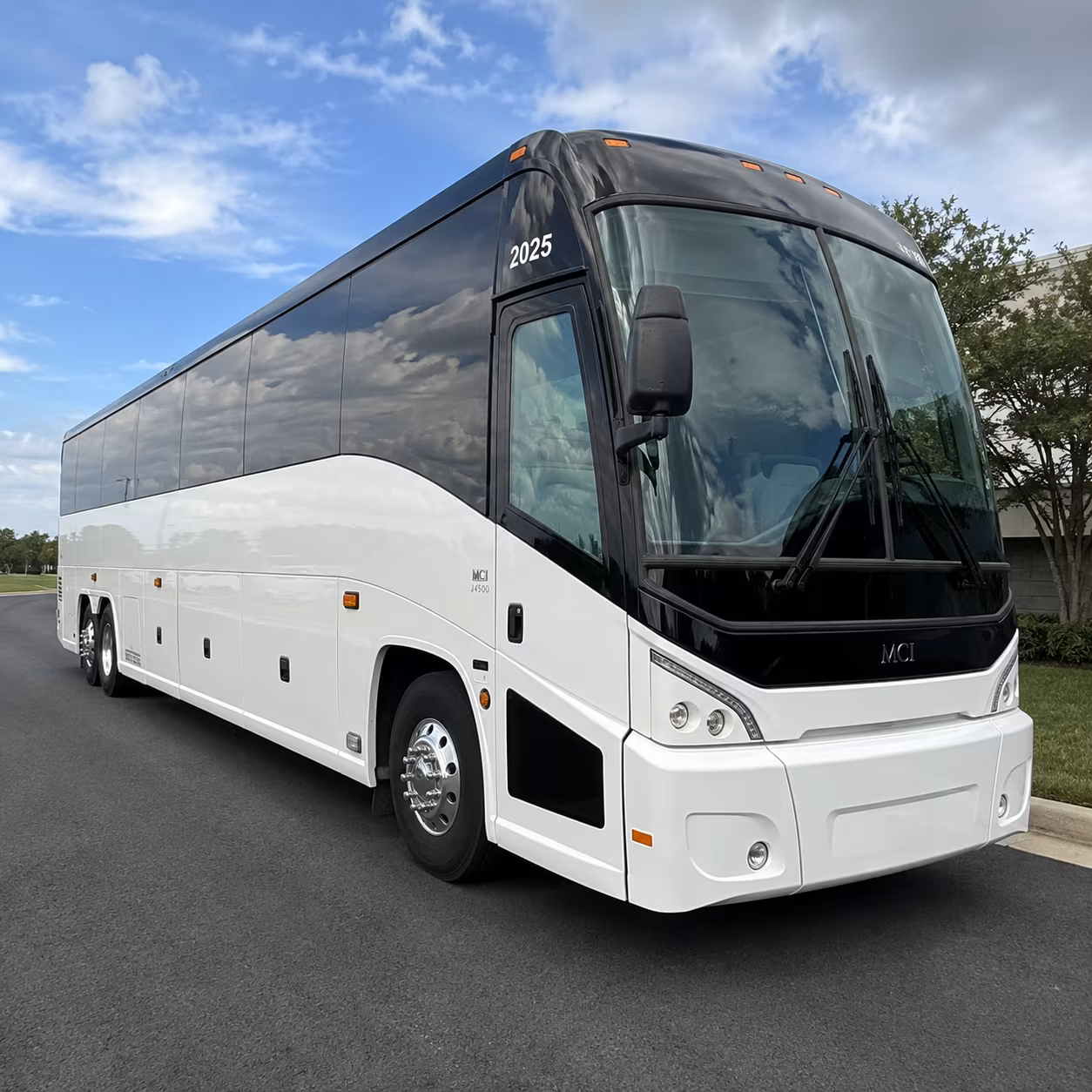 executive off site transportation to pelican hill resort and balboa bay